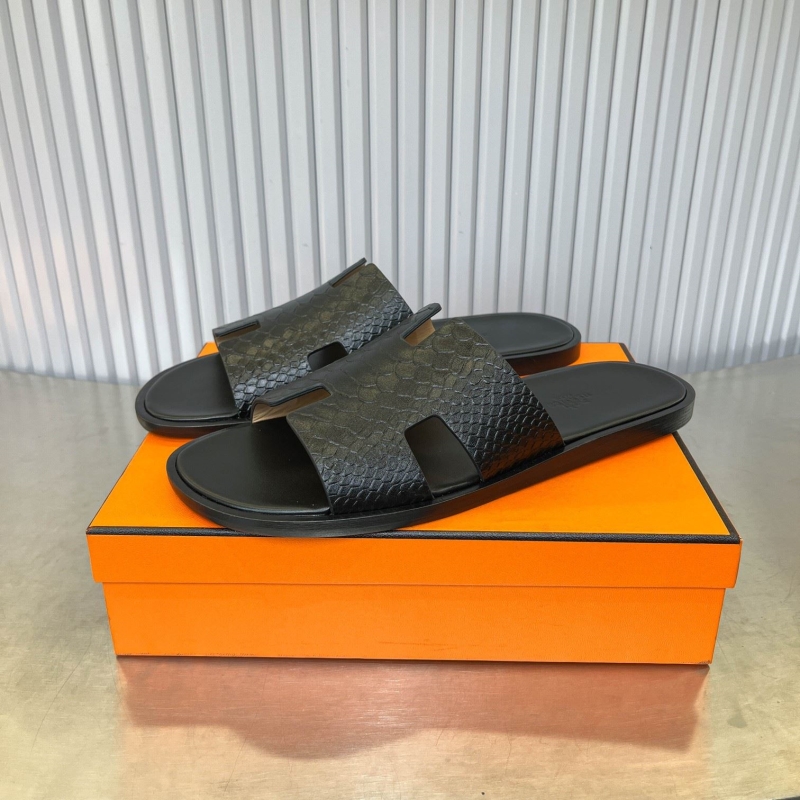 H**me5 slippers